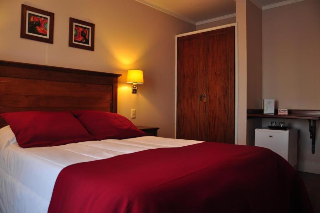 Bed & Breakfast Ayres House