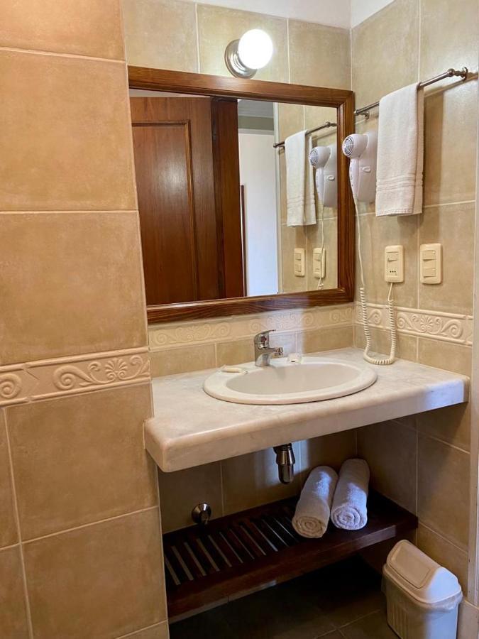 Ayres House Bed & Breakfast *